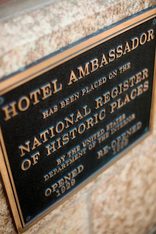 Ambassador Hotel Tulsa, Autograph Collection Esterno foto